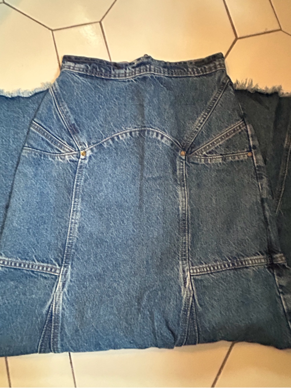 SPELL MUSE DENIM MAXI SKIRT
Size XS retails $229 - Picture 9 of 12